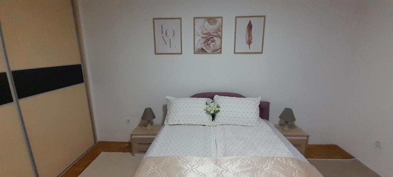 Cozy And Sunny Apartment Near The Airport SJJ Exterior photo