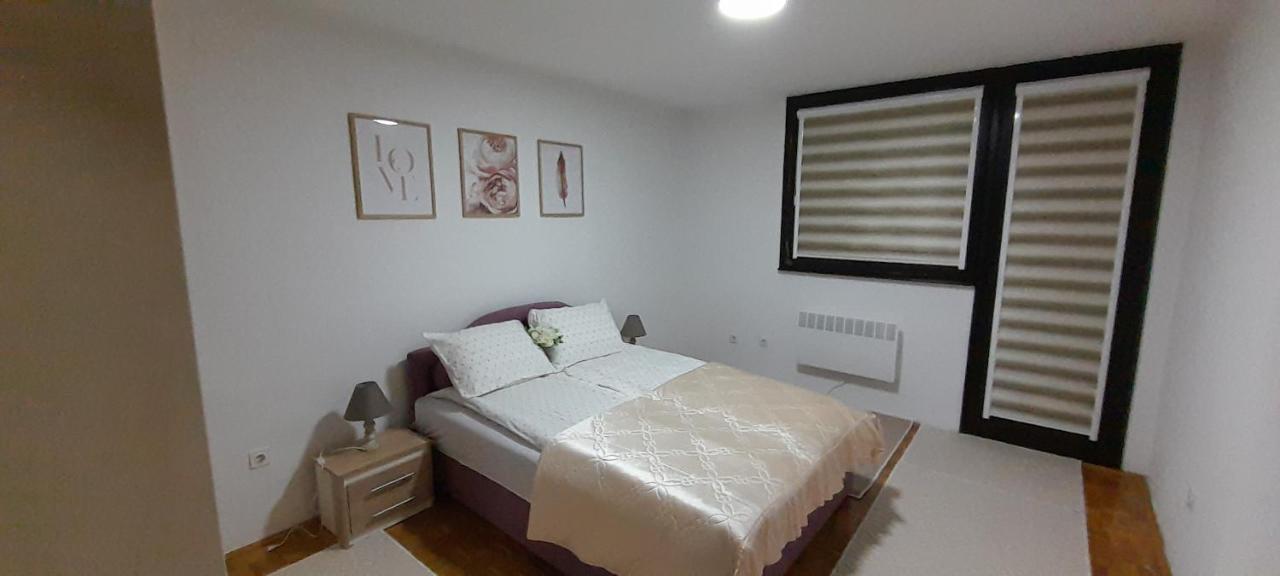 Cozy And Sunny Apartment Near The Airport SJJ Exterior photo